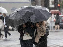 Meteoroloji İstanbul dahil o illeri uyardı. Çok kuvvetli geliyor, şemsiyeleri hazırlayın 23